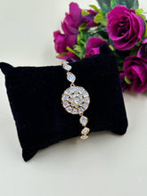 Sparkling Kundan Polki Bracelet With Adjustable Chain For Ladies And Girls